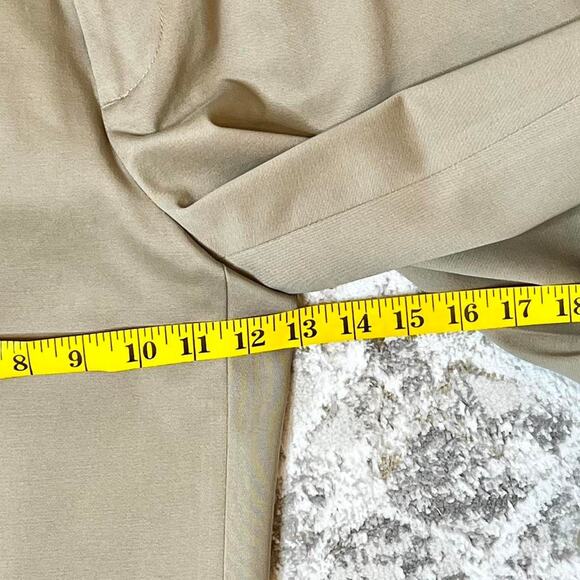 Kirkland Signature Non-Iron 100% Cotton Dress Pants 32x32 – Classic Khaki - Picture 4 of 8